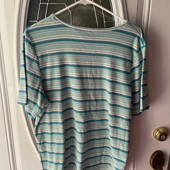 White Stag Woman’s Top - Picture 3 of 5